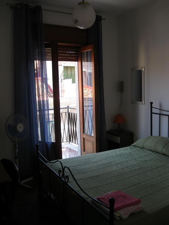 Hotel California Milazzo Habitación foto